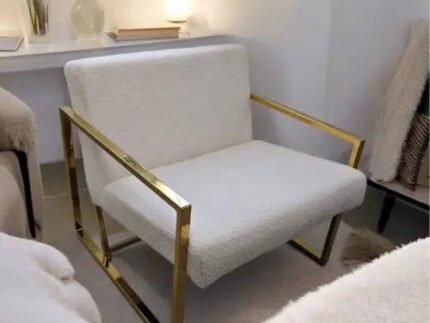 Fauteuil Élégant en Tissu Bouclette avec Structure Métal Noir – Style Minimaliste et Confortable" (Copy) - Meublei