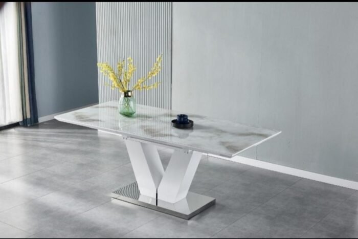 Table à Manger marbre blanc extensible pieds blancs et argentés